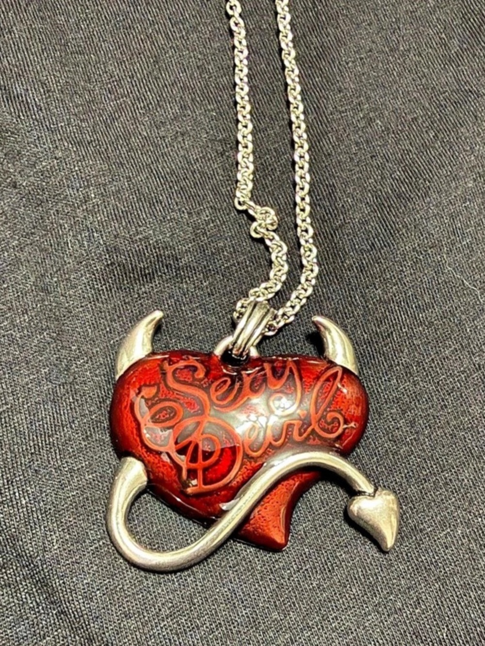 Controse Sexy Devil Red Heart Necklace